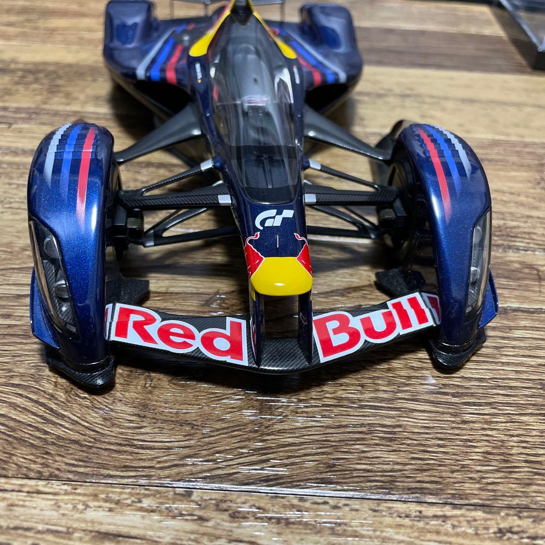 AUTOart 1/18 RedBull X2010 オートアート