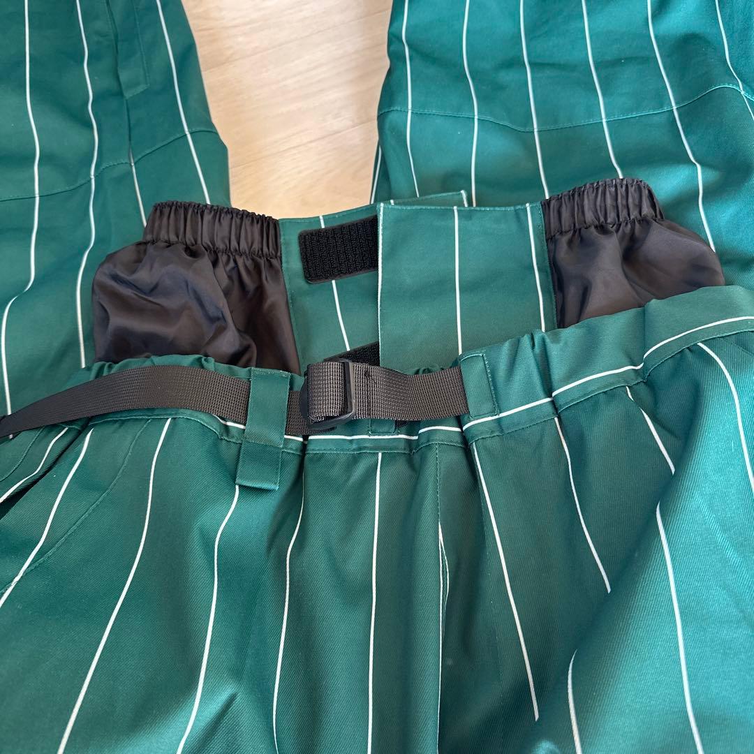 スノーボードウェアー　Sサイズ　美品