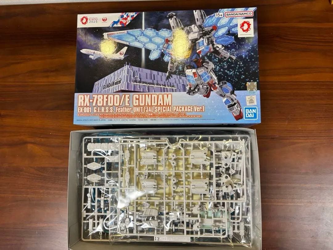 RX-78F00/E GUNDAM 万博　JAL