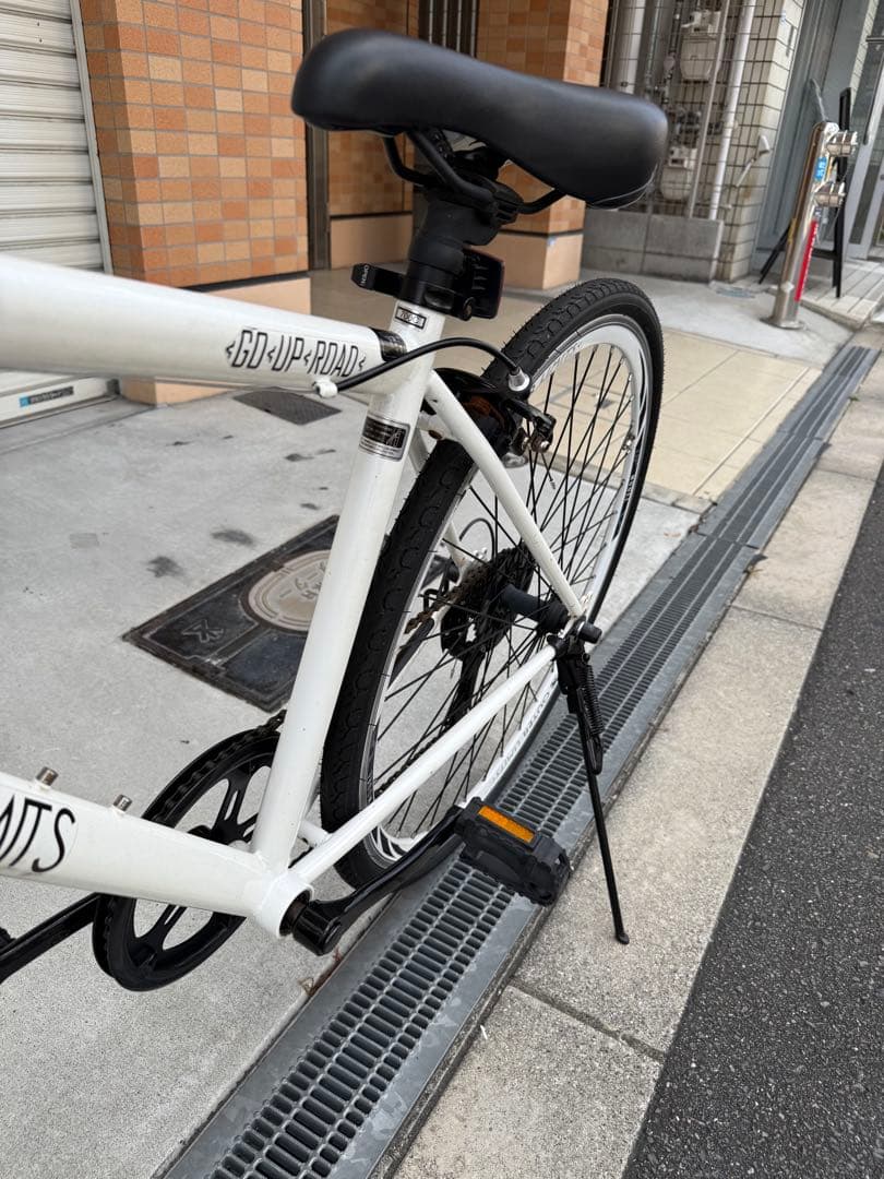 55 自転車 大阪市 【引取り限定】 28インチ 変速付き
