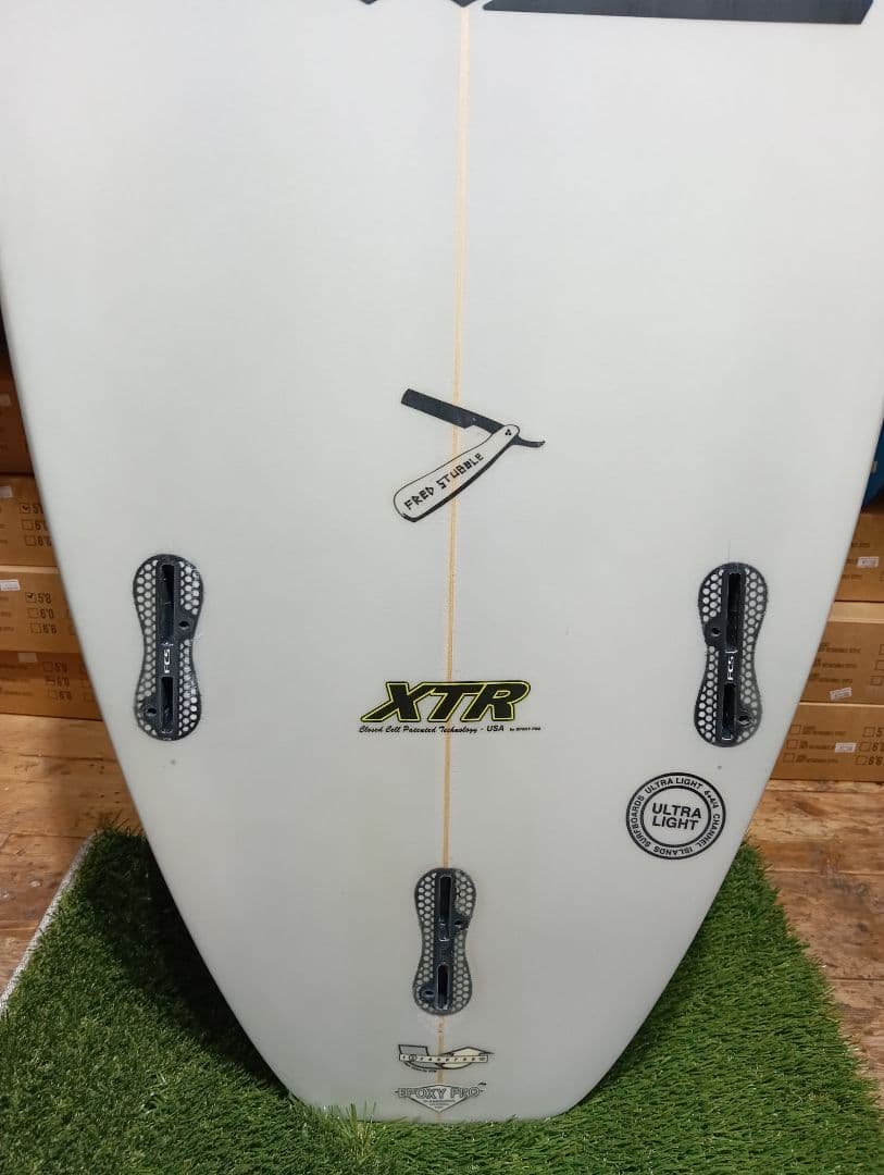 アルメリック　フレッドスタブル　サーフボード　ショートボード　fcs2フィン