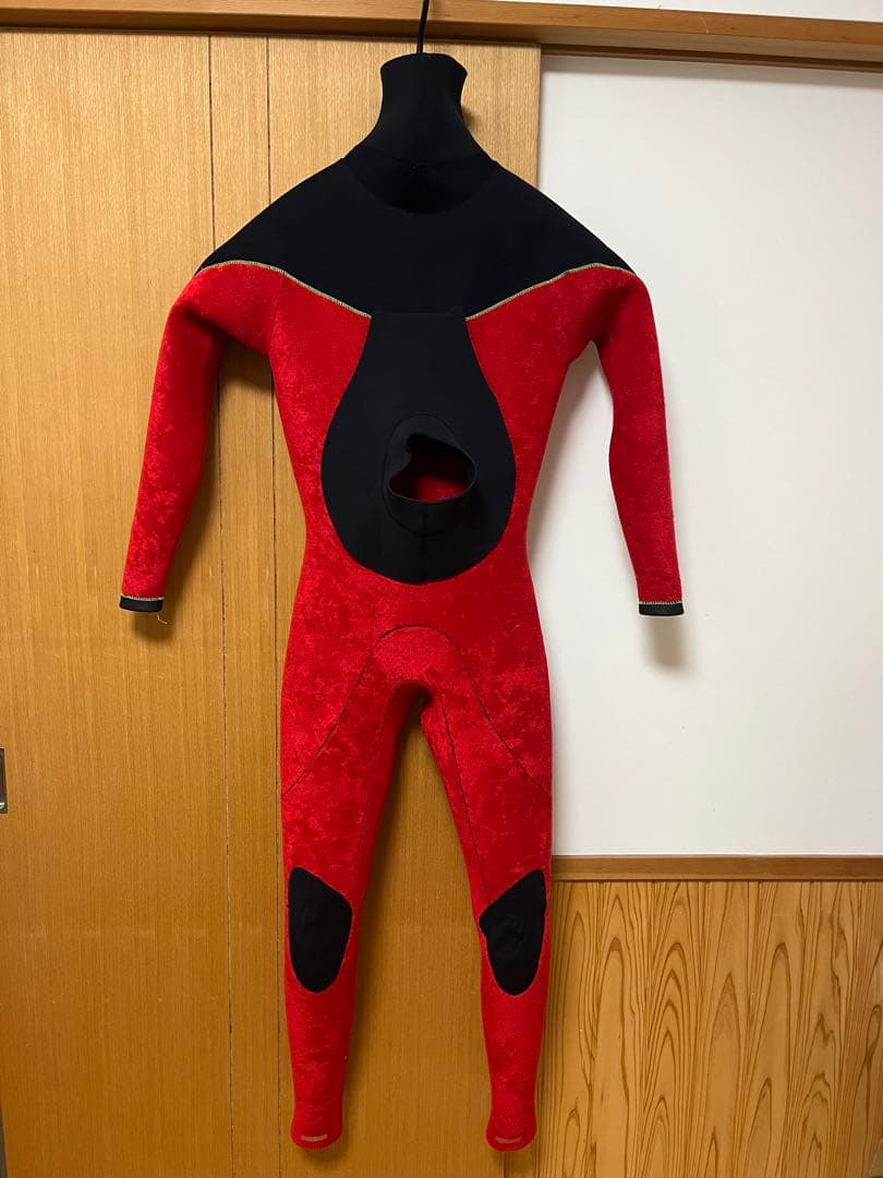 ウェットスーツ