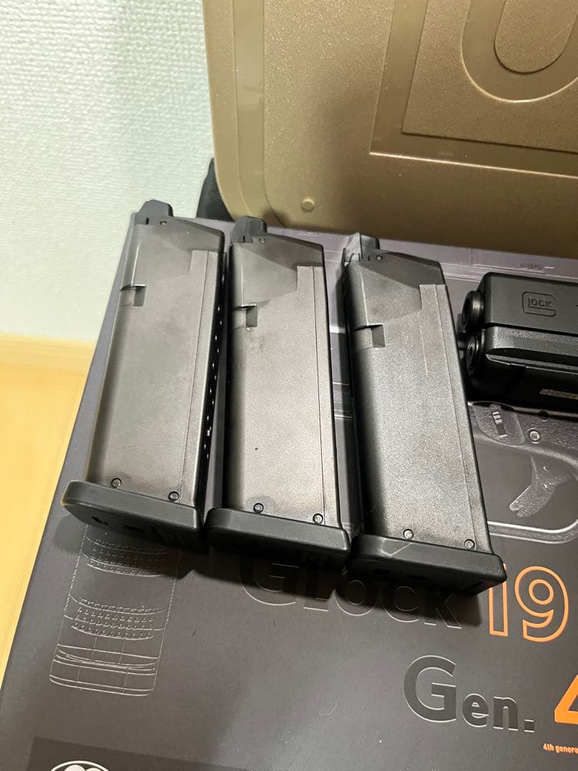 東京マルイ マガジン3つ グロック19 Gen4 Glock 19 エラー逆刻印