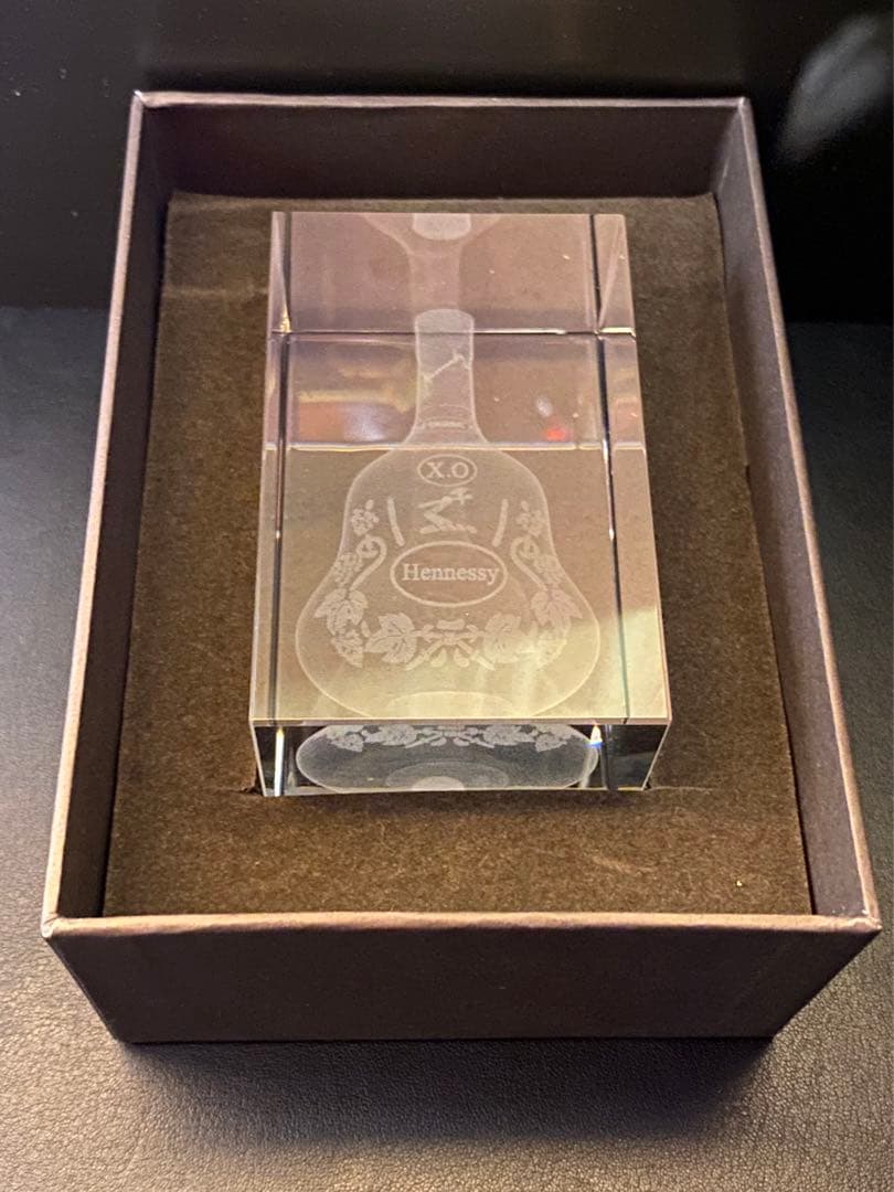 Hennessy XOコニャック700ml ＋クリスタルミニチュア付 2点セット