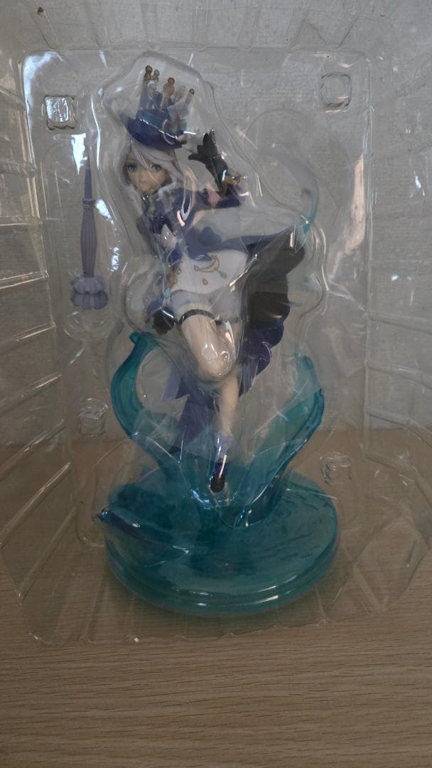 原神 フリーナ　フィギュア（24cm）