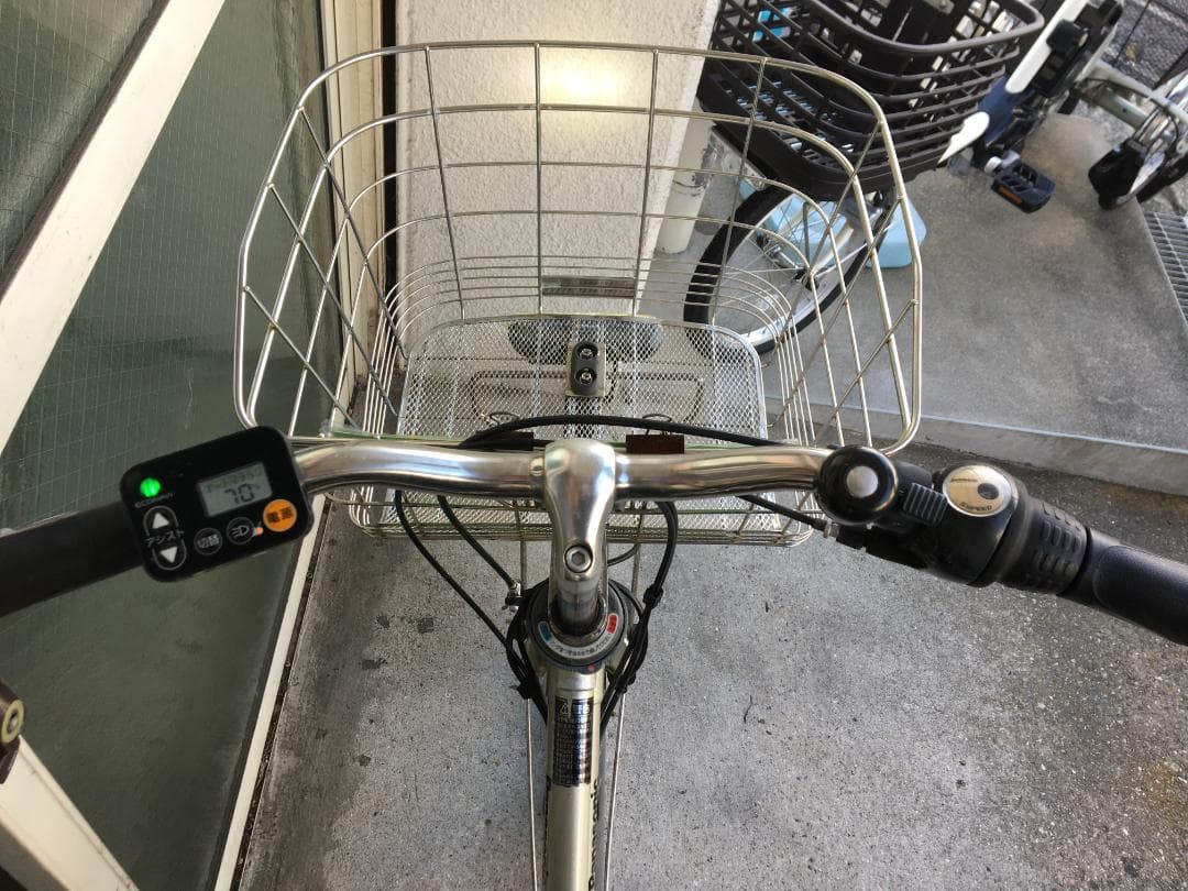 地域限定送料無料　ビビ　シティ　内装5段変速　チタンシルバー　神戸市　電動自転車