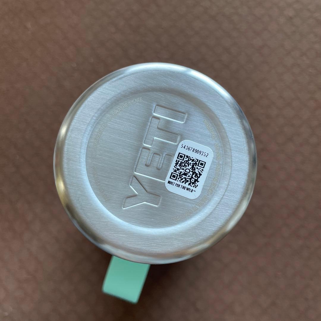 YETI Rambler 20 oz Travel Mug ミント