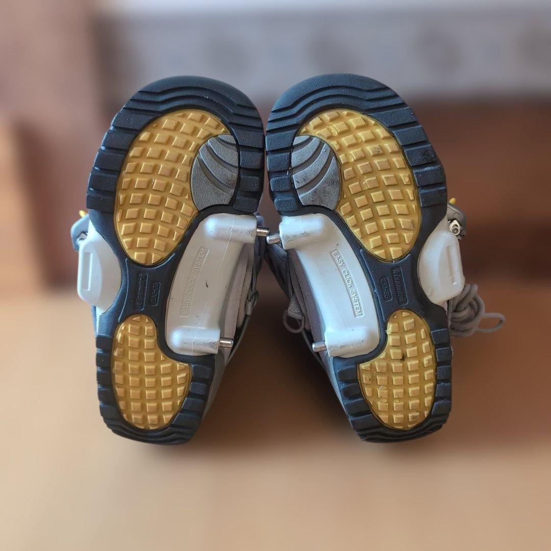 Kissmark Network スノーボードブーツとボード