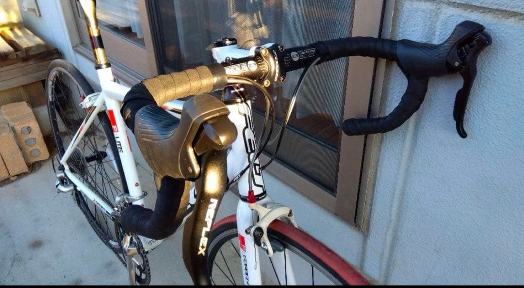 FELT z100ロードバイク