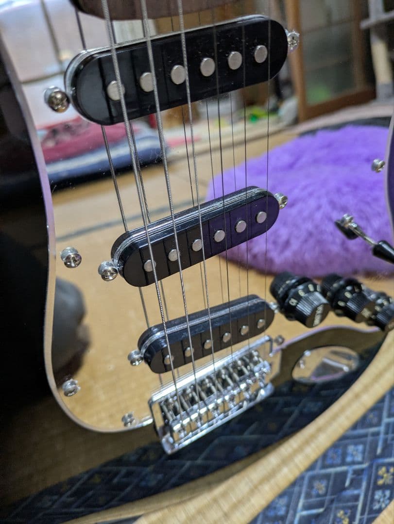 Mavis　メイビス　エレキギター　ストラトキャスタータイプ　ブラック