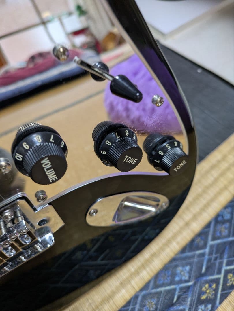 Mavis　メイビス　エレキギター　ストラトキャスタータイプ　ブラック