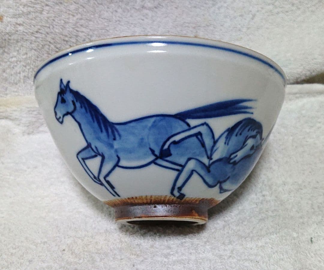 河本礫亭作馬の絵柄 抹茶茶碗 木製箱付きA452