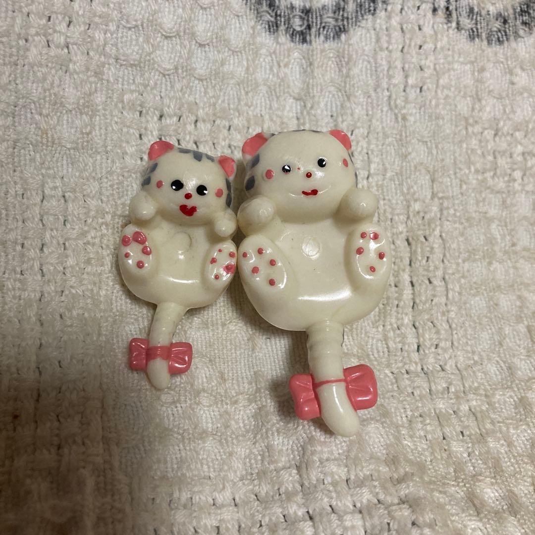 昭和レトロ　コップのフチ　 猫　引っ掛けマスコット　 撮影＆確認のため開封した