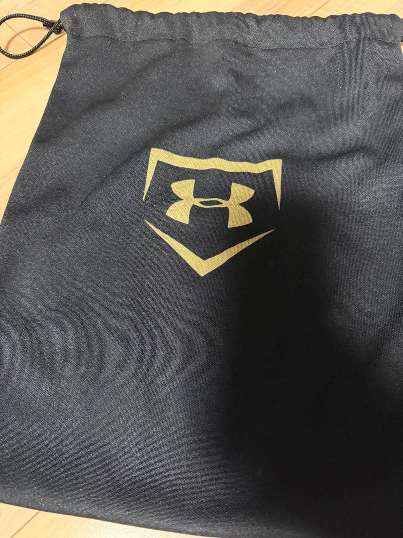 Under Armour 軟式グローブ 黒