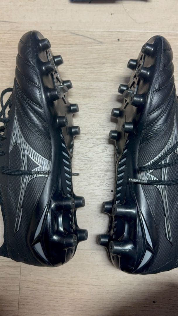 モレリアネオ4β 黒 26.0