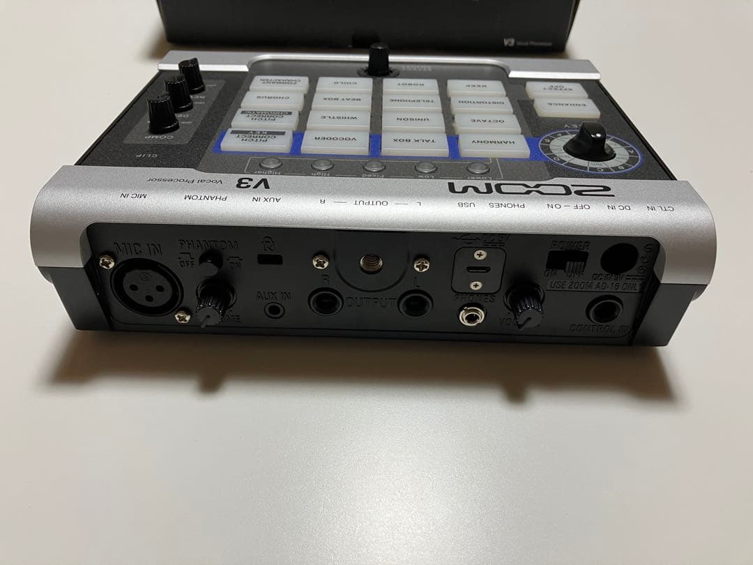 ZOOM V3 ボーカルプロセッサー