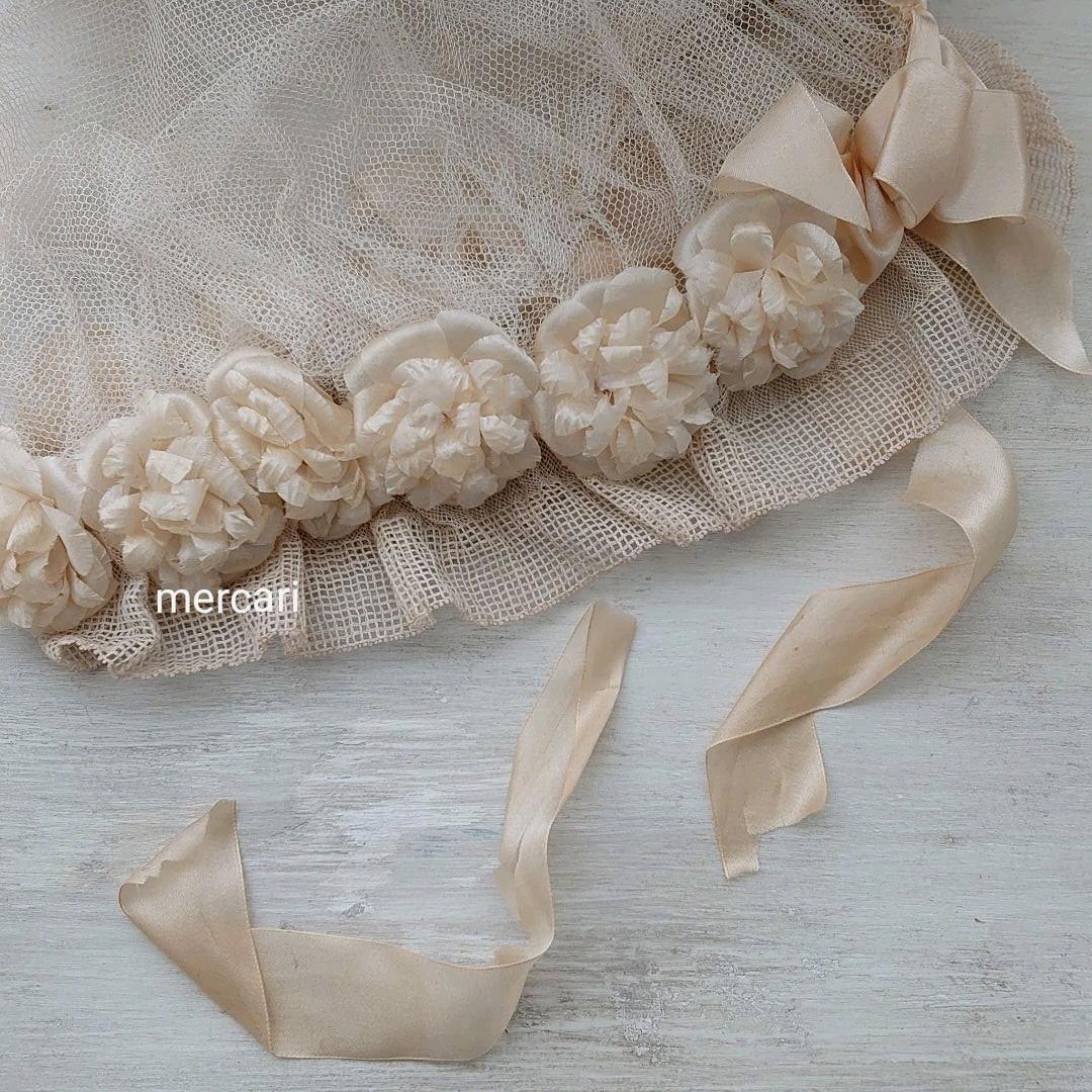 フランス製　アンティーク レースのボネ 薔薇の布花 シルクリボン