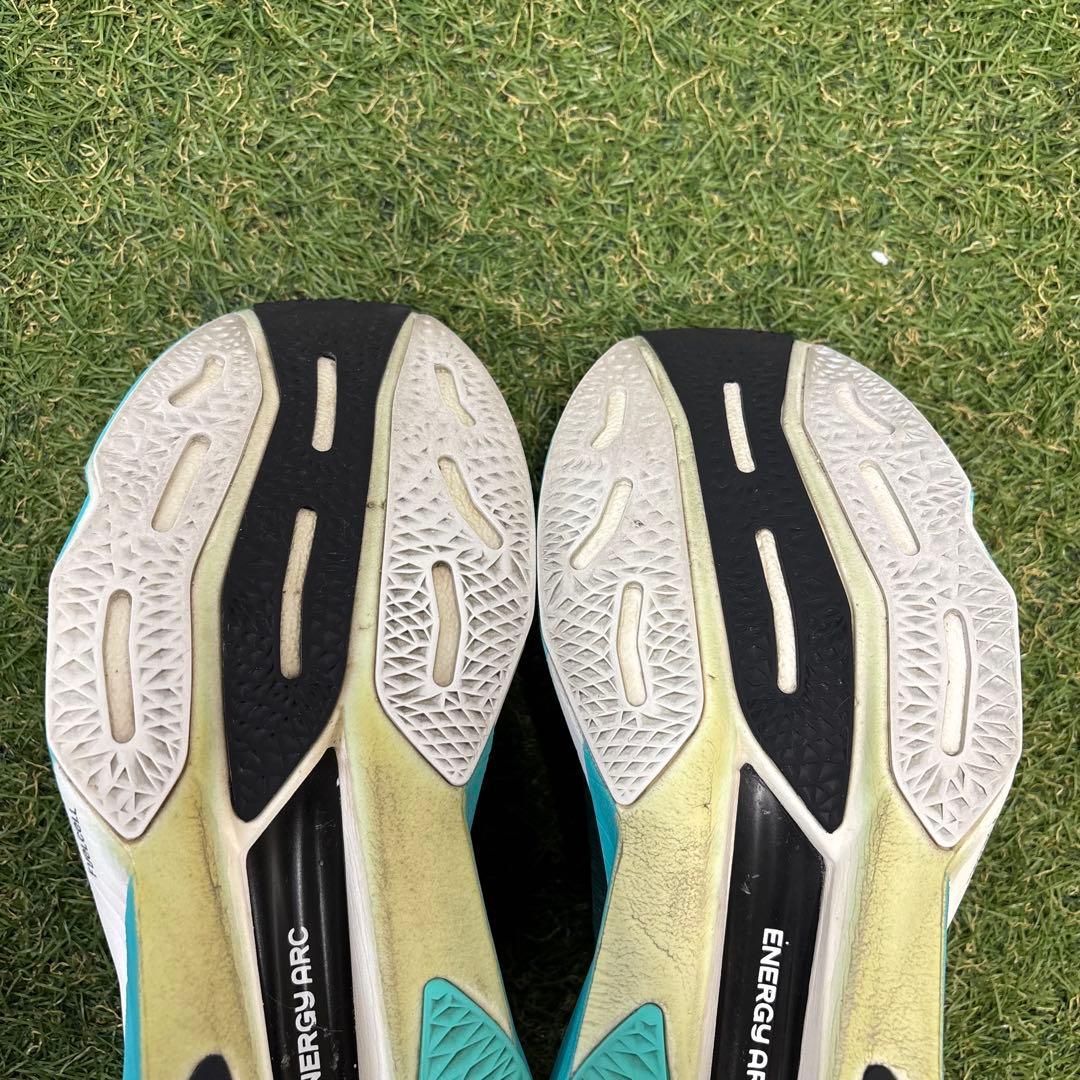 【即日発送】ニューバランス Fuelcell スーパーコンプエリートV4