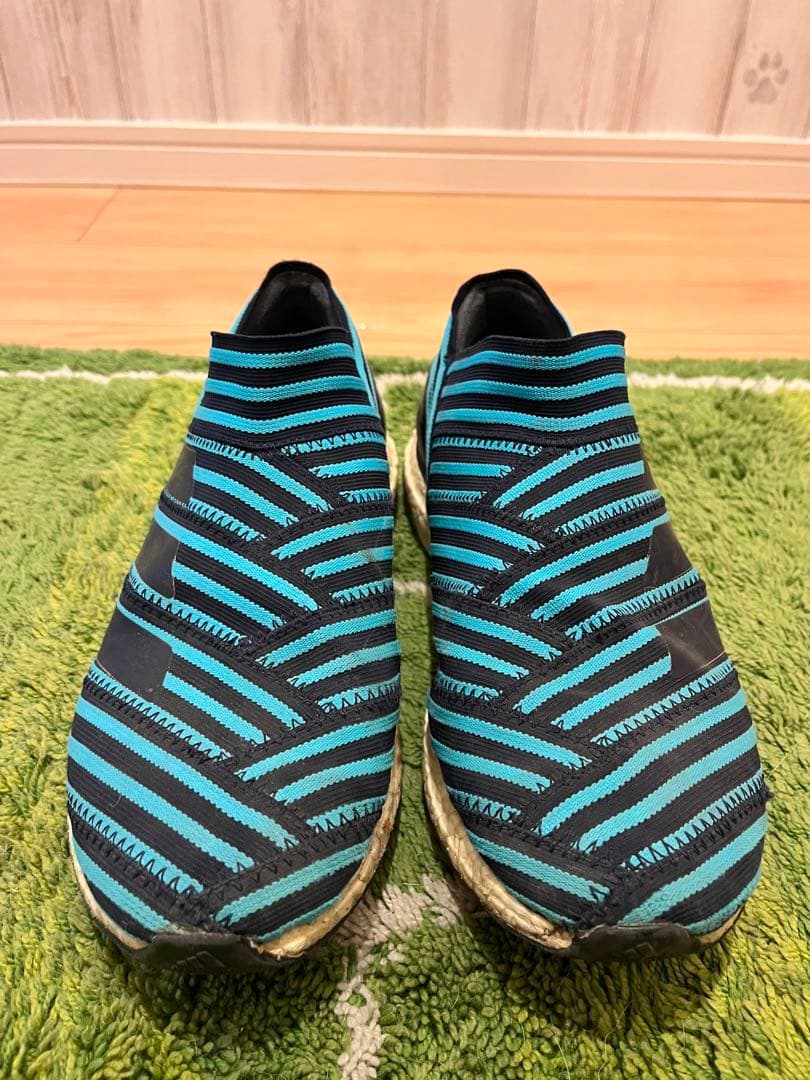 激レア アディダス サッカー フットライト ネメシスタンゴウルトラブースト