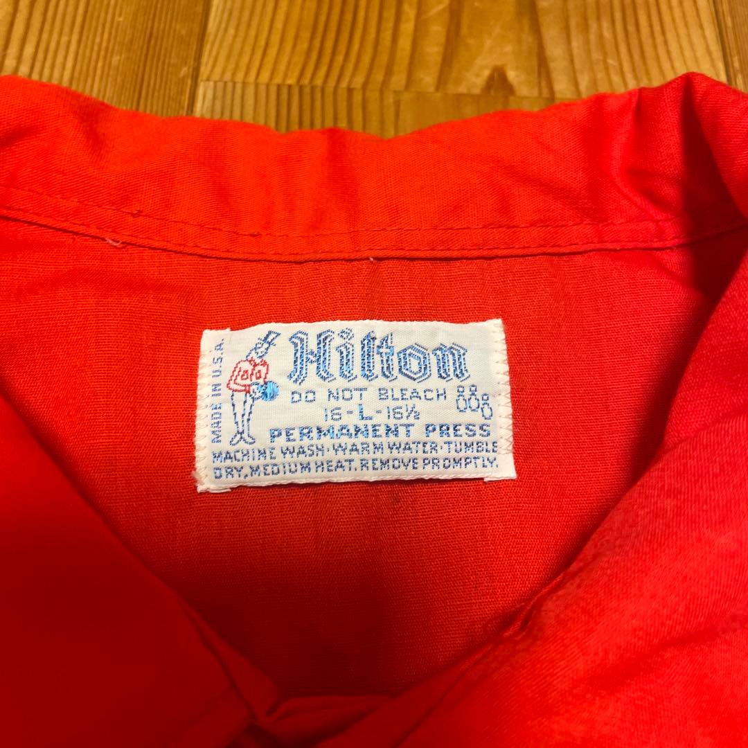 Hilton Marshall 刺繍入り赤シャツ