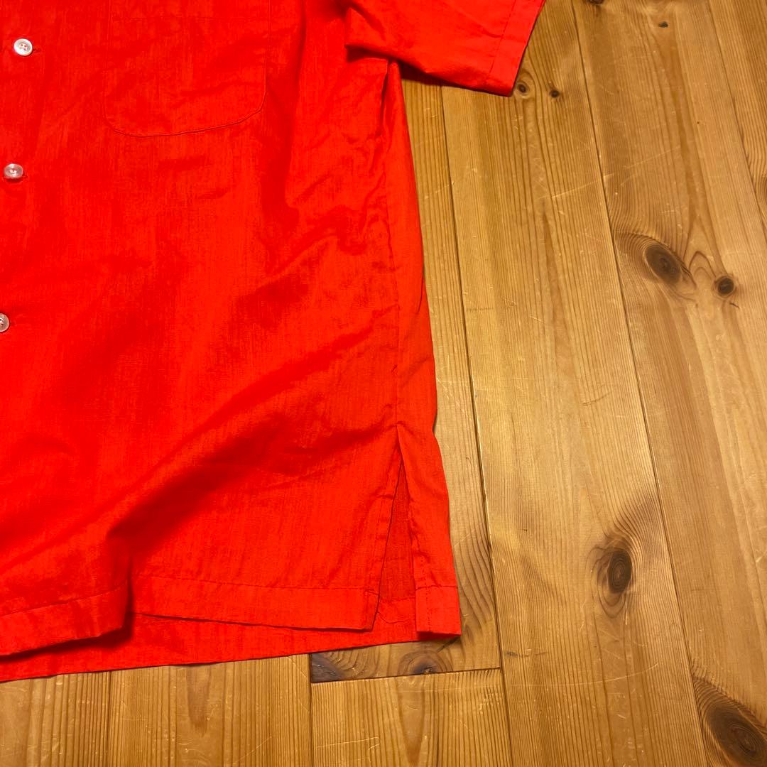 Hilton Marshall 刺繍入り赤シャツ