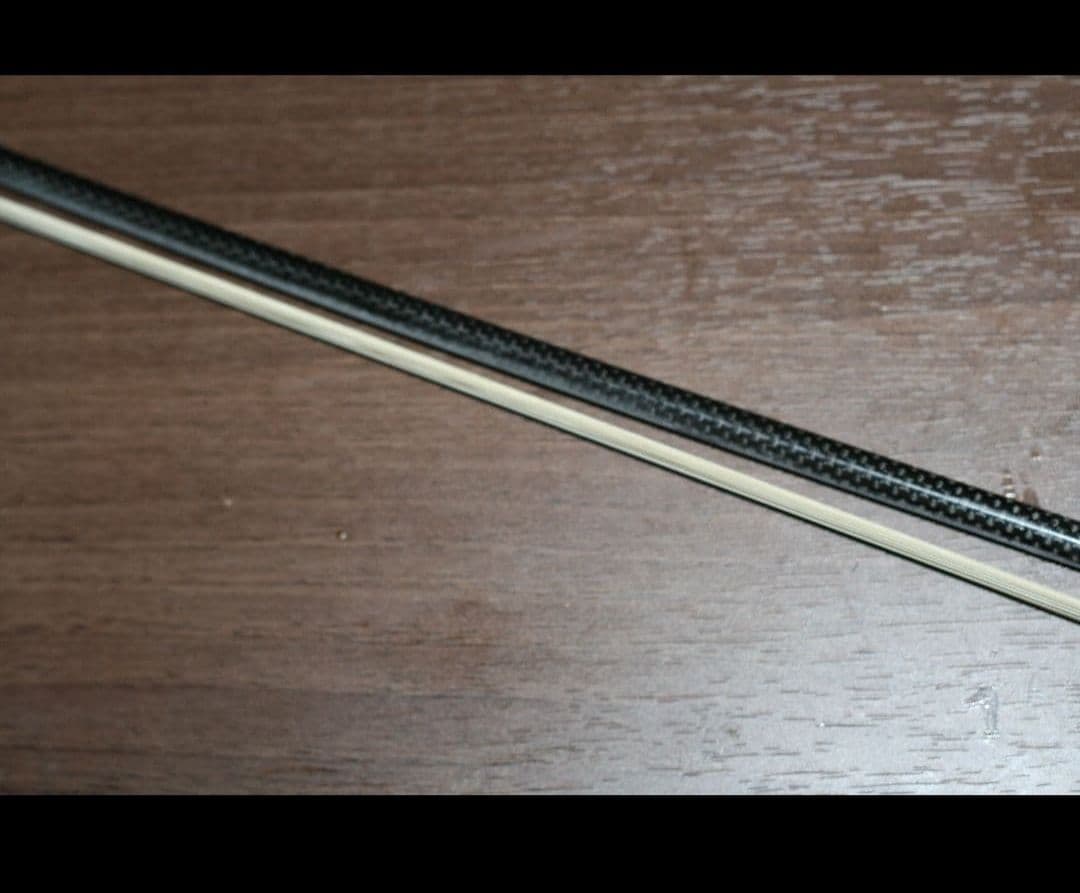 [最終値下げ]バイオリン弓　4/4 カーボン