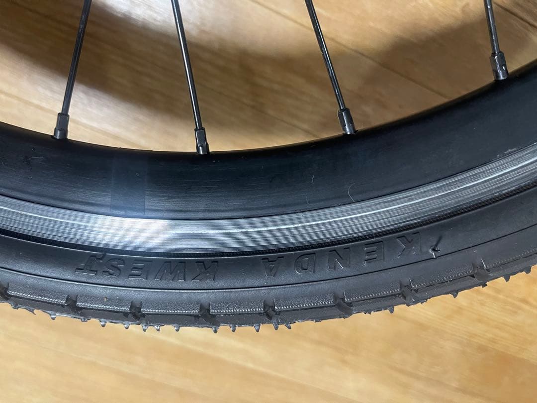 F100-R130 451サイズ　20インチ　リムホイールタイヤセットUSED