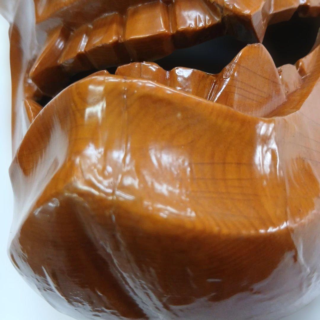 ユズコ木彫り 美しい般若面 能面　壁掛け　魔除け