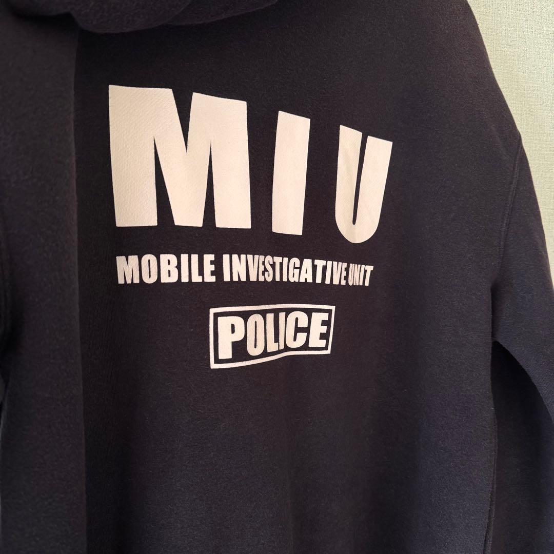 MIU ジップアップパーカー 「MIU404」 Lサイズ