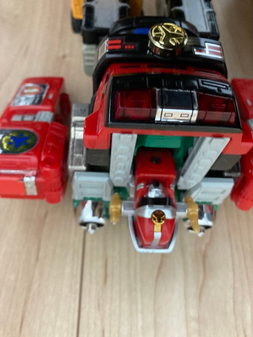 救急戦隊ゴーゴーファイブ」・DX超合金「緊急合体ビクトリーロボビクトリーマーズ②