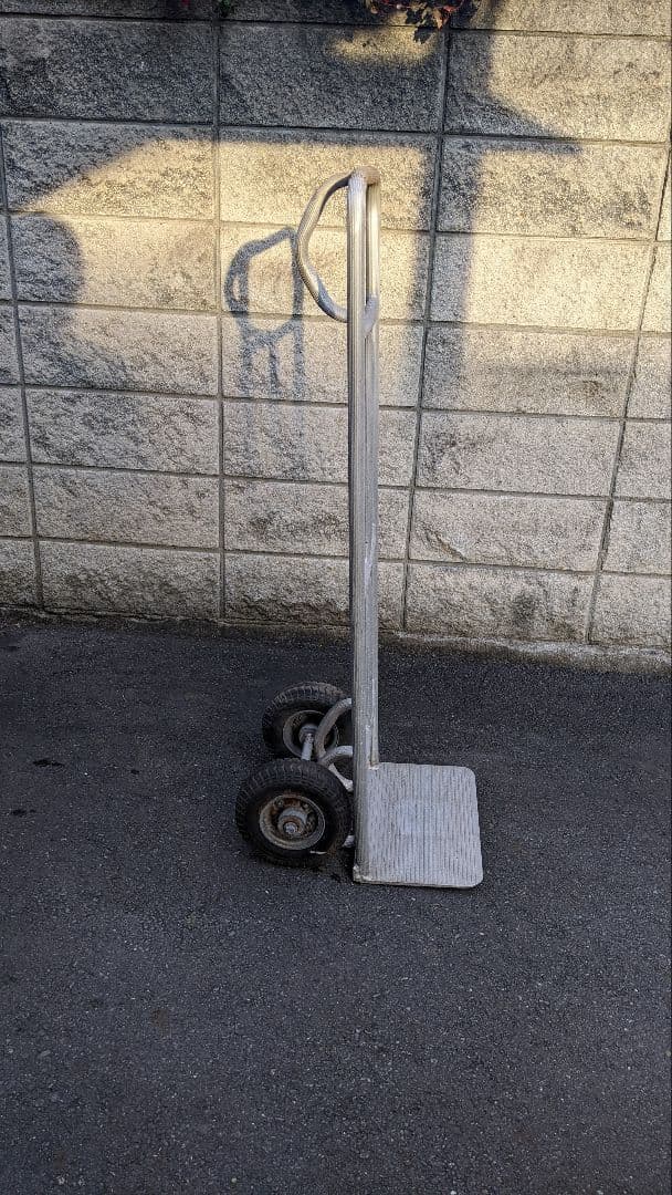 アルミ製　２輪車　ラクラクキャリー　※直接引取り可能な方 7,000円