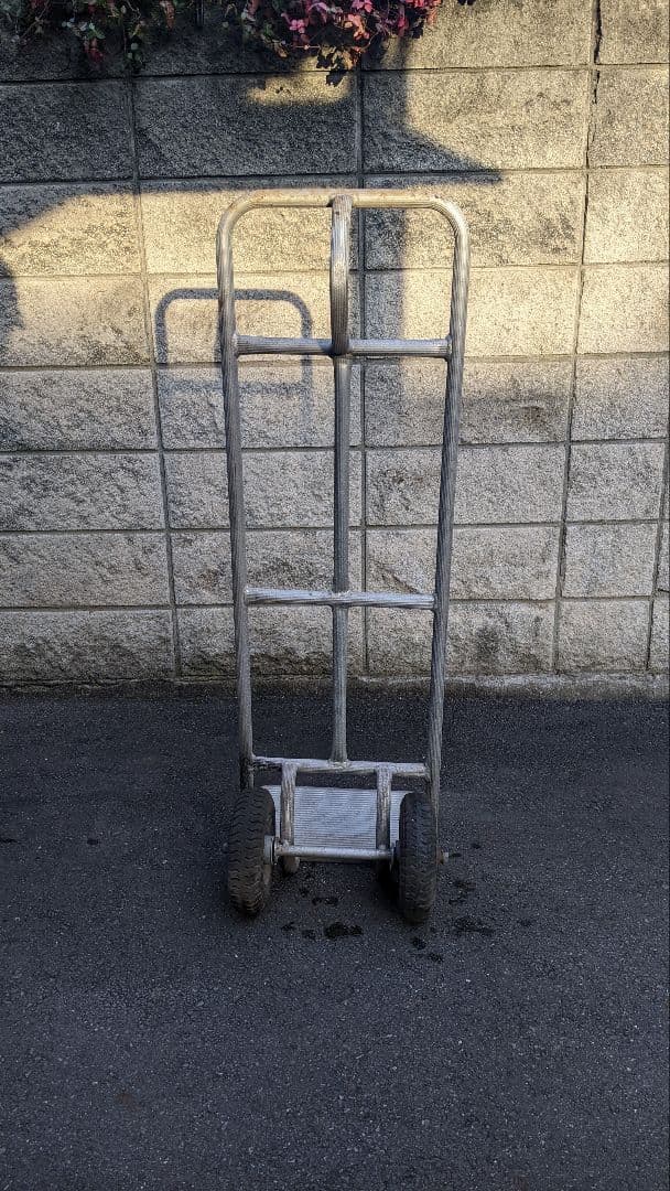 アルミ製　２輪車　ラクラクキャリー　※直接引取り可能な方 7,000円