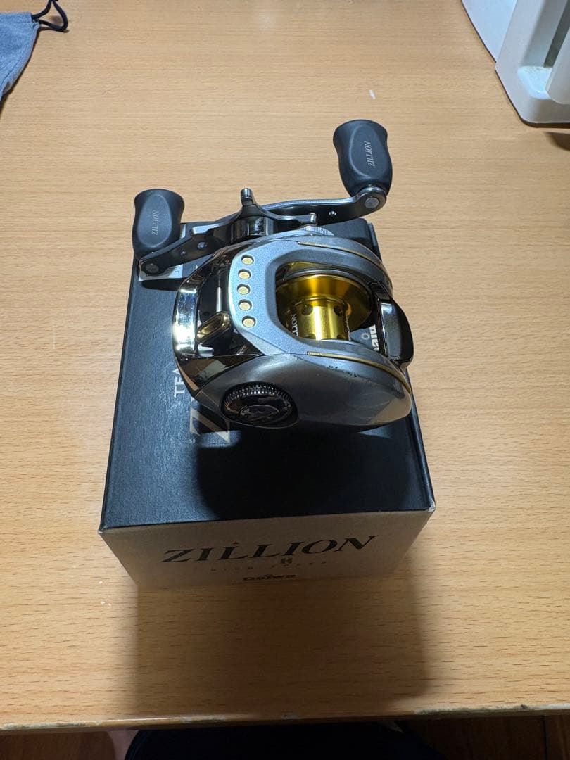 ダイワTDジリオン100H ベイトリール