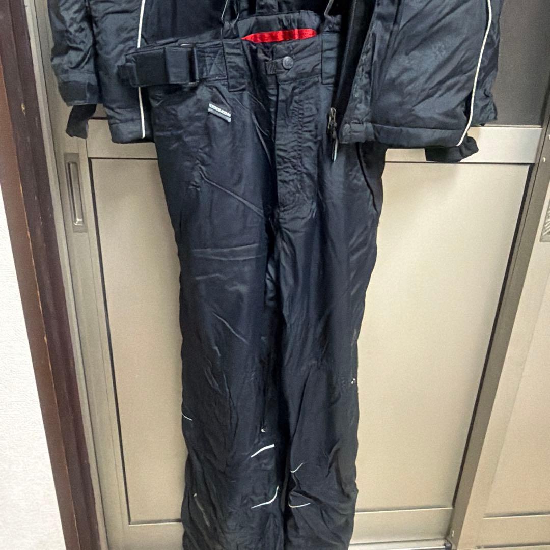 ブラック スキーウェア ジャケットとパンツセット