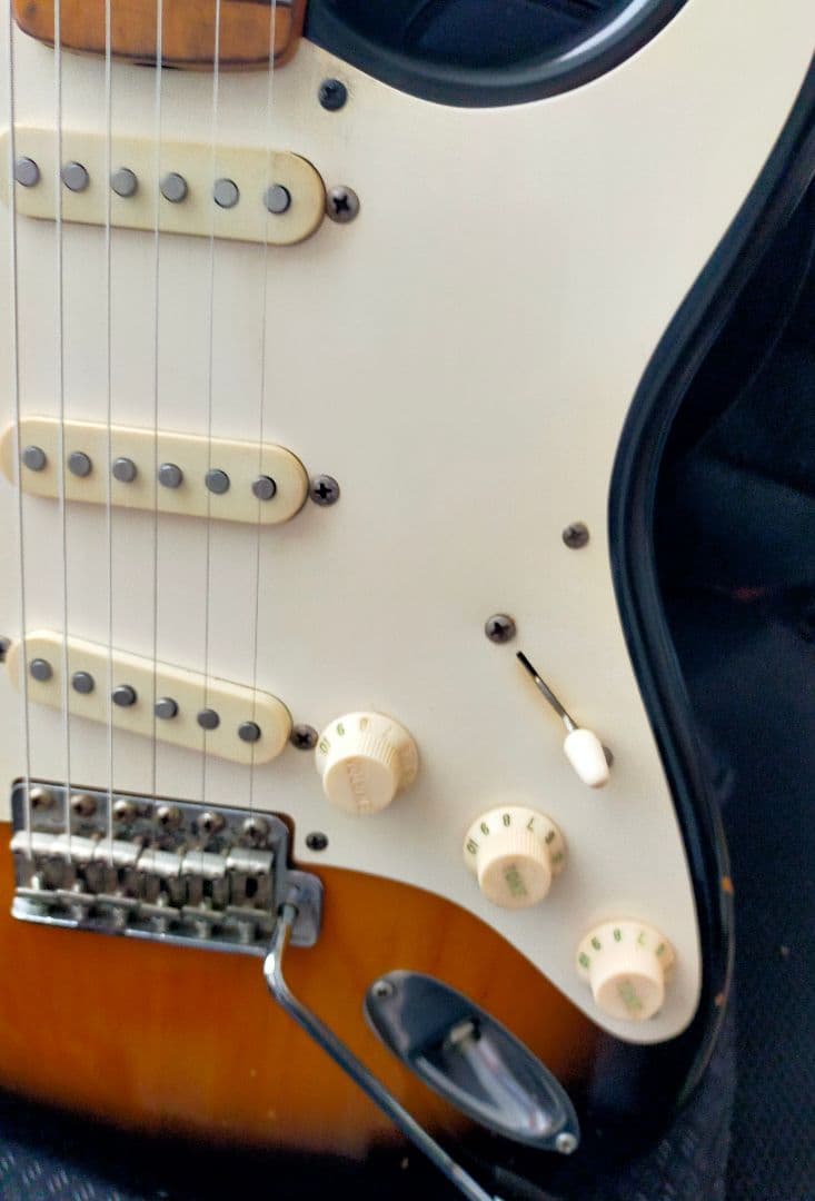 【ビンテージ】Fender Japan ST57-115JV83年