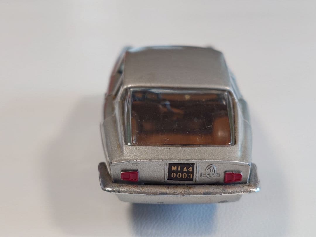 ミニカー MEBETOYS A-10 MASERATI MISTRAL COUPE