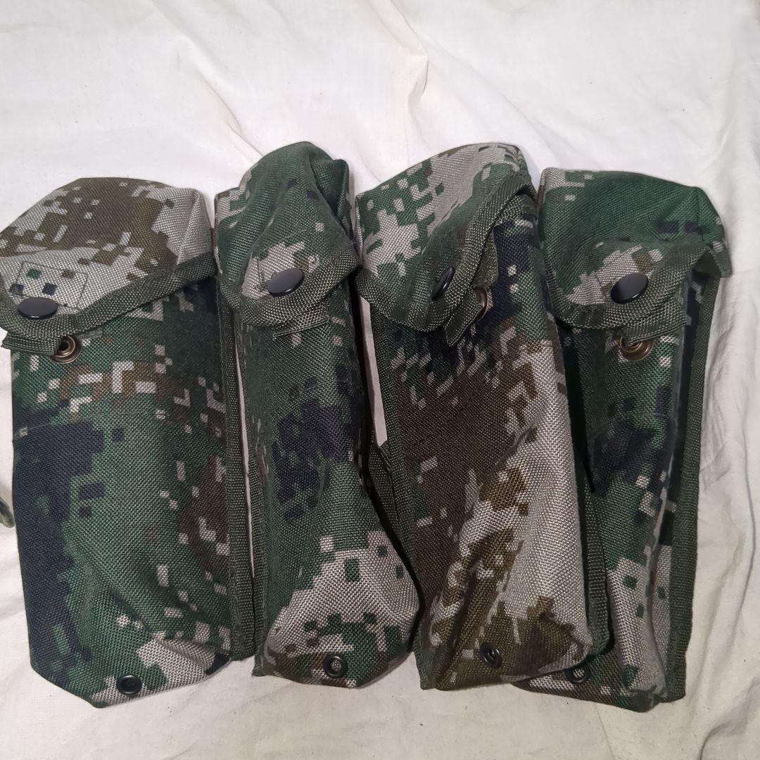 06式通用単兵携行具　中国人民解放軍タクティカルベスト　ポーチ多数あり　中国軍