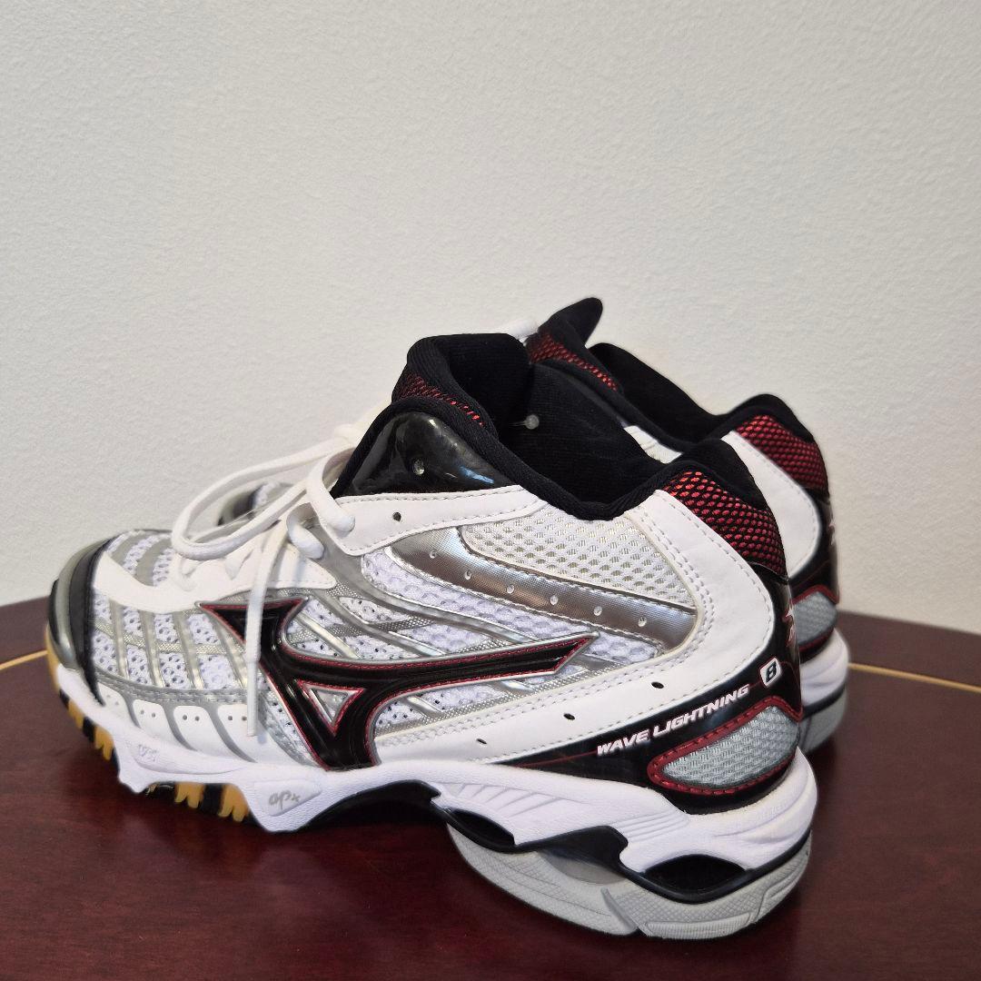 ミズノ ウェーブ ライトニング バレーボールシューズ ドッジボールシューズ