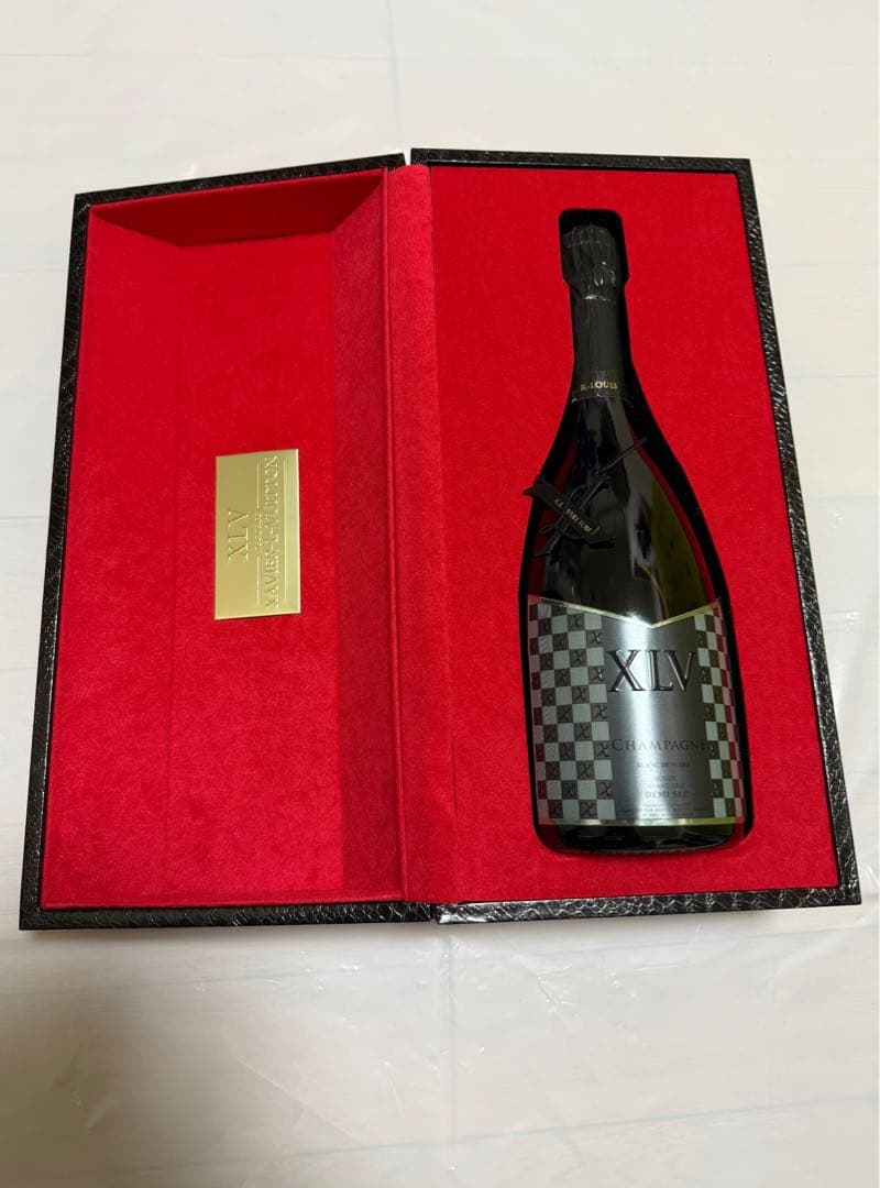 新品未使用 XIV ヴィトンシャンパン ブランドノワールドゥミセック 750ml