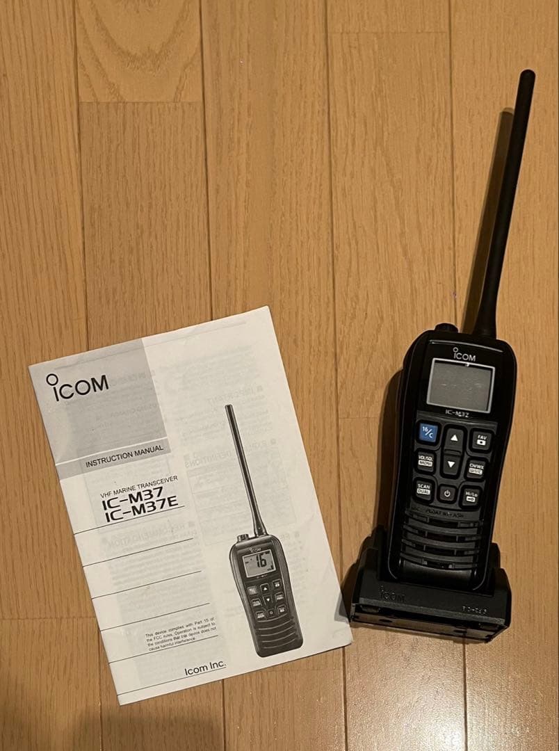 国際VHFトランシーバー　IC-M37