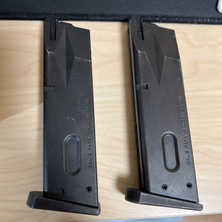 東京マルイ ガスガン U.SM9 マガジンプラス2個付き