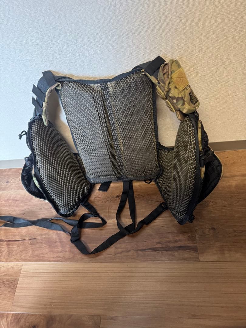 サブロック　subroc V-oneベスト マルチカム