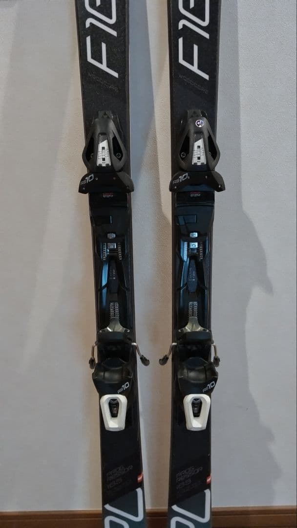 F16 スキー板 調整可能ビンディング付き