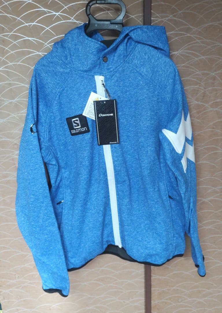 新品タグ付き オンヨネ サロモンチーム フード付き ミドラー ジャケット