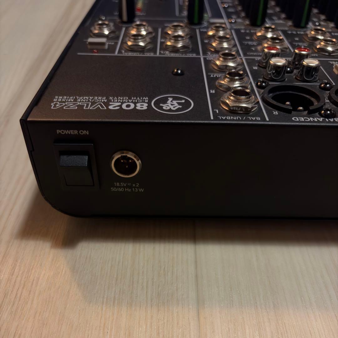 necoc MACKIE 802VLZ4 アナログミキサー 箱付き
