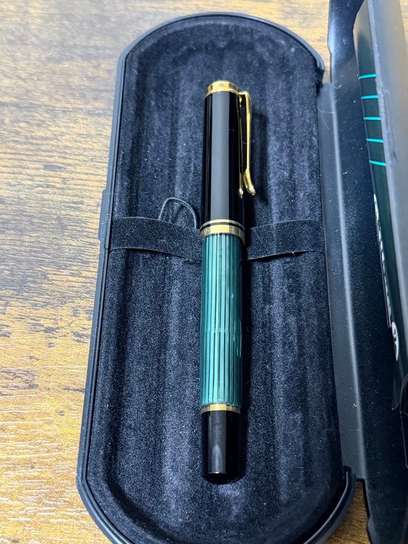 筆記確認&洗浄済　西ドイツ製　PF刻印　緑天冠　18c B ペリカン　万年筆