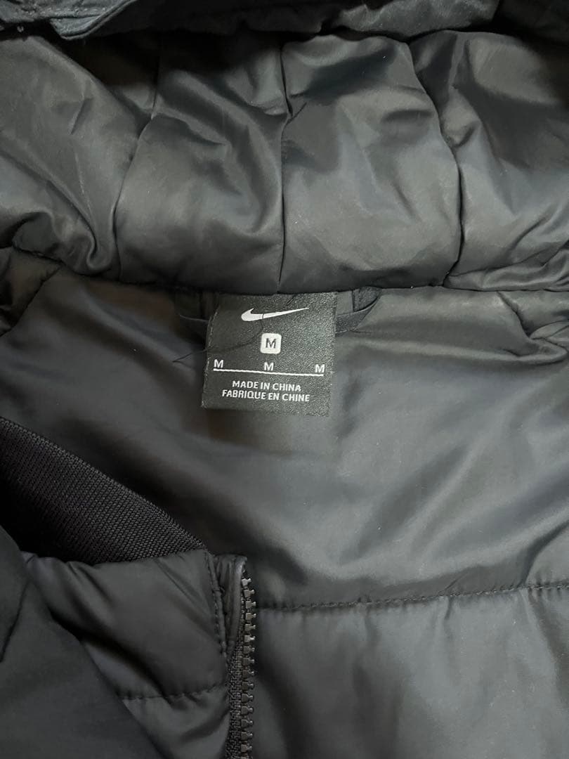 Nike ネイビーベンチコート