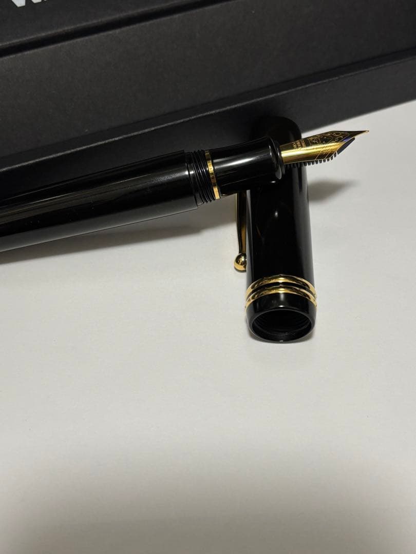 Kinesis ワンチャー製ベークライト七宝万年筆