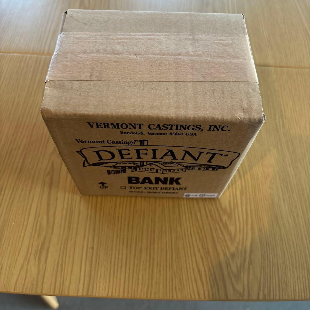 デファイント貯金箱