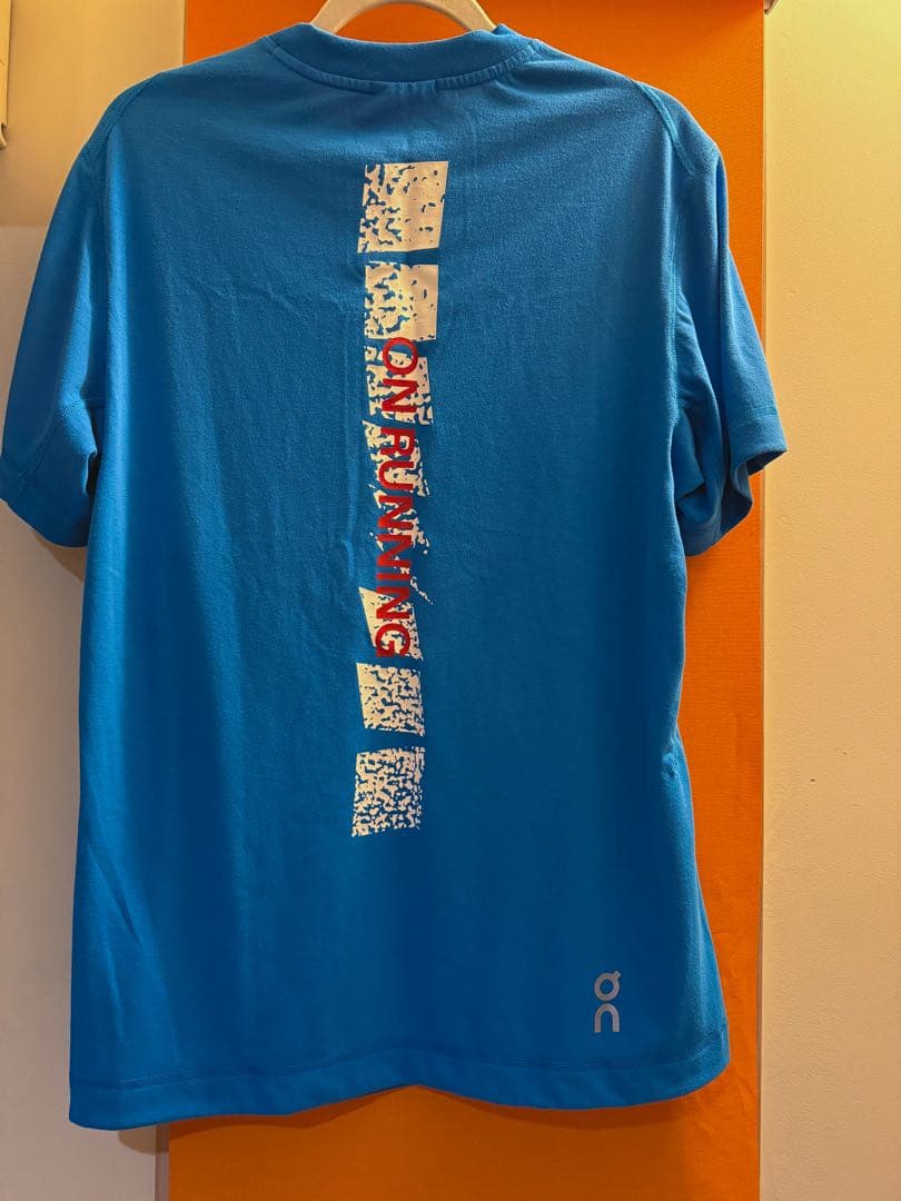 上下セット。Train-t&performance-shorts